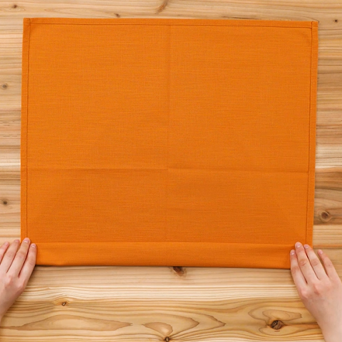 Як скласти із серветки кімоно