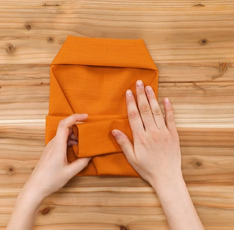 Як скласти із серветки кімоно