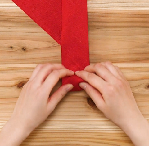 Як зробити троянду з серветок